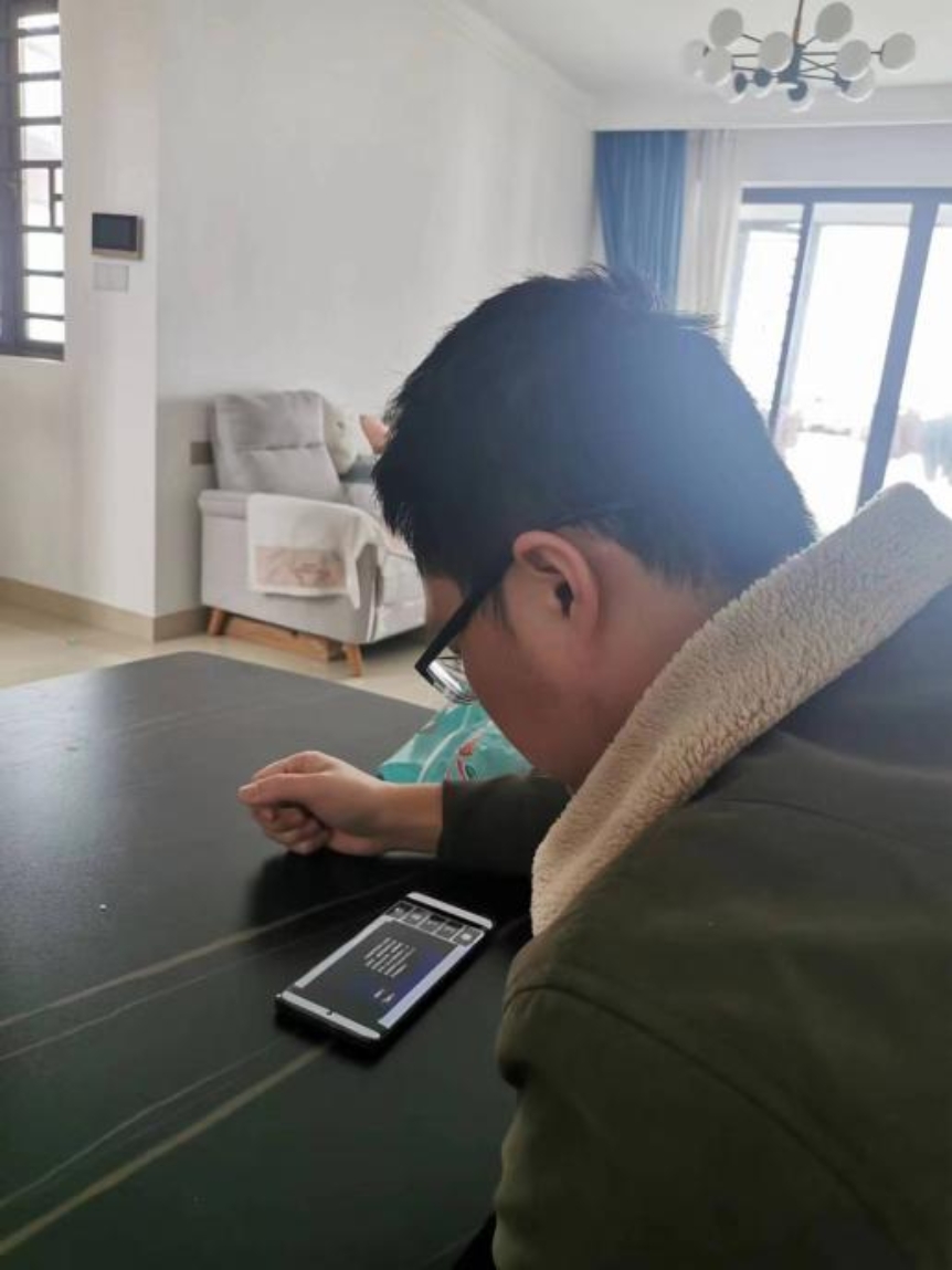 黑料吃瓜
遵义附属学校